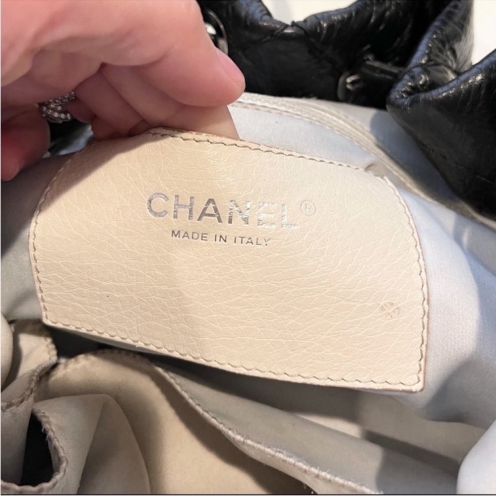 Chic Black Chanel Leather Women's‎ Bag - Picture 7 of 9